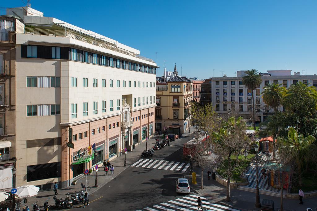 Hotel Derby Sevilla Exterior foto